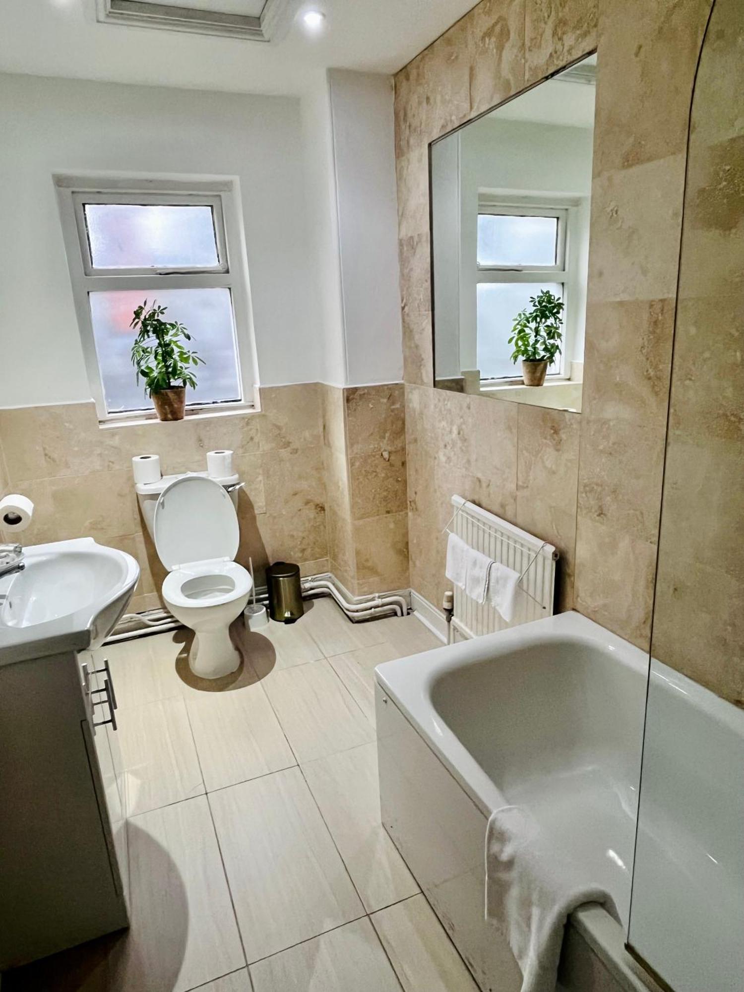 The Blue Piano Guesthouse Birmingham Bilik gambar