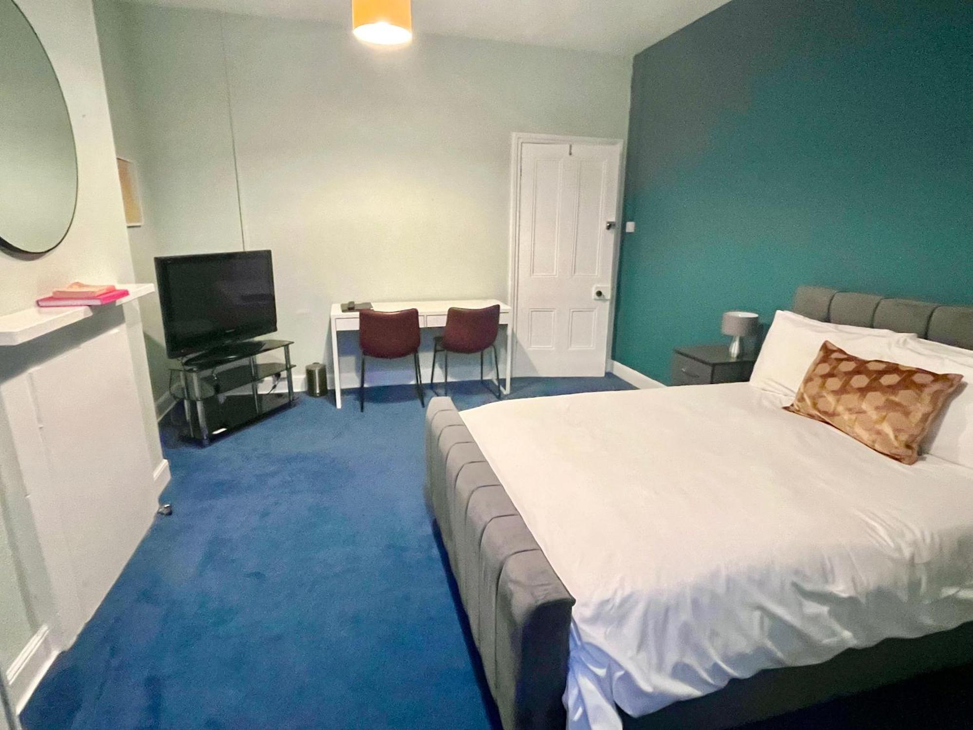 The Blue Piano Guesthouse Birmingham Bilik gambar